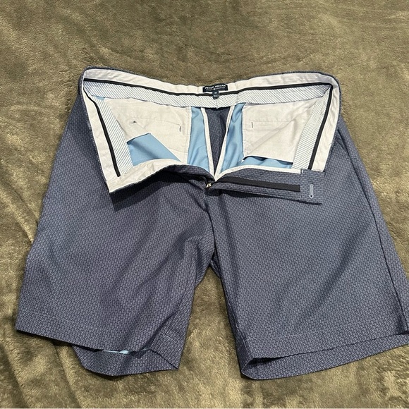 Peter Millar Crown Crafted Mens Size 35 Navy Stealth Art Deco Performance Shorts - Picture 4 of 5